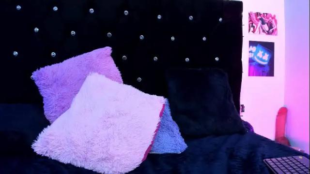 Image 8 of rose_smiley1 Stream on Chaturbate on 1 month ago