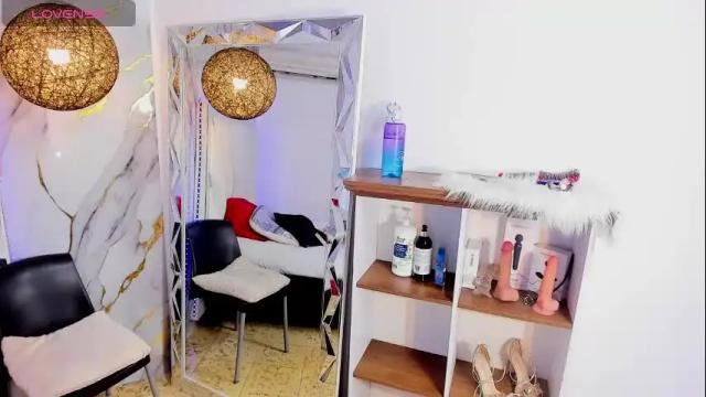 Image 11 of rose_sscott Stream on Chaturbate on 1 month ago