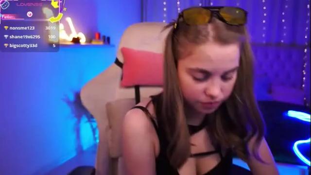 Image 7 of roseallan Stream on Chaturbate on 6 months ago