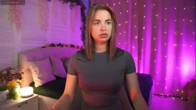 Image 2 of roseallan Stream on Chaturbate on 3 months ago
