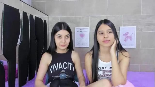 Image 11 of roseandmiah Stream on Chaturbate on 17 days ago