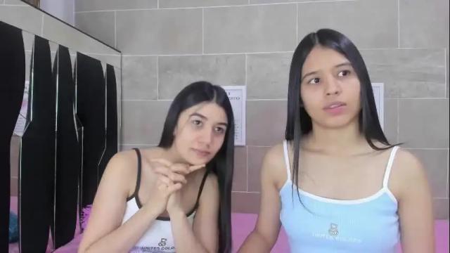 Image 12 of roseandmiah Stream on Chaturbate on 10 days ago