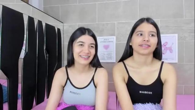 Thumbnail 1, roseandmiah's Stream at Chaturbate, 1 month ago