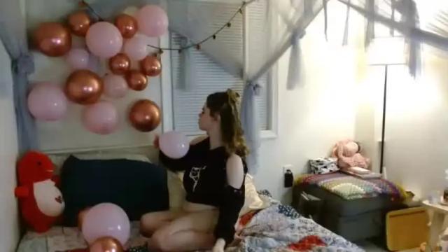 Image 4 of roseanne_castillo Stream on Chaturbate on 24 months ago