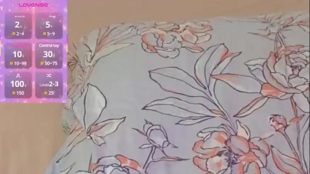 Image 2 of rosebelle1 Stream on Chaturbate on 13 days ago