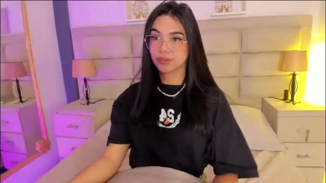 Image 8 of rosecassie Stream on Chaturbate on 1 month ago
