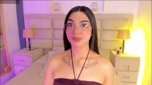 Image 3 of rosecassie Stream on Chaturbate on 1 month ago