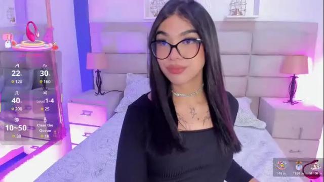 Image 3 of rosecassie Stream on Chaturbate on 28 days ago