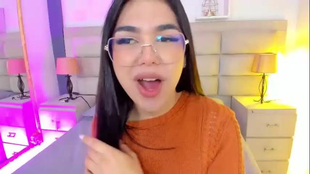 Image 3 of rosecassie Stream on Chaturbate on 15 days ago
