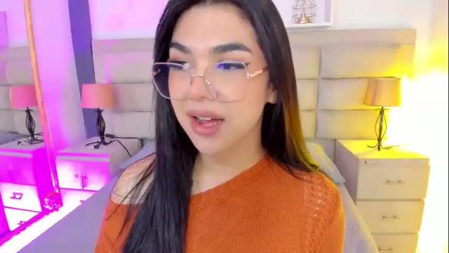 Image 4 of rosecassie Stream on Chaturbate on 15 days ago