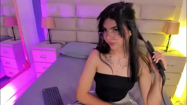 Image 11 of rosecassie Stream on Chaturbate on 12 days ago