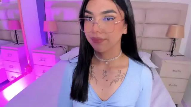 Image 12 of rosecassie Stream on Chaturbate on 10 days ago