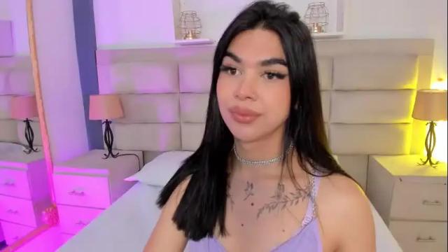 Image 8 of rosecassie Stream on Chaturbate on 6 days ago