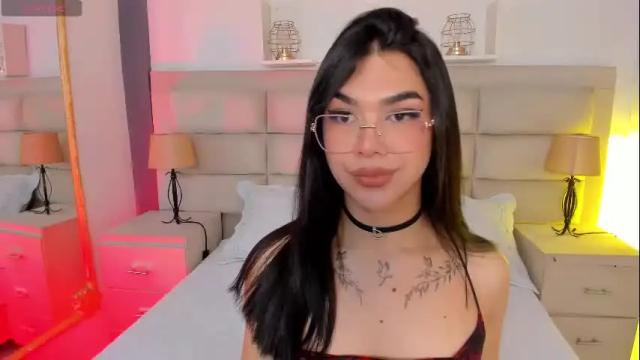 Image 3 of rosecassie Stream on Chaturbate on 4 days ago