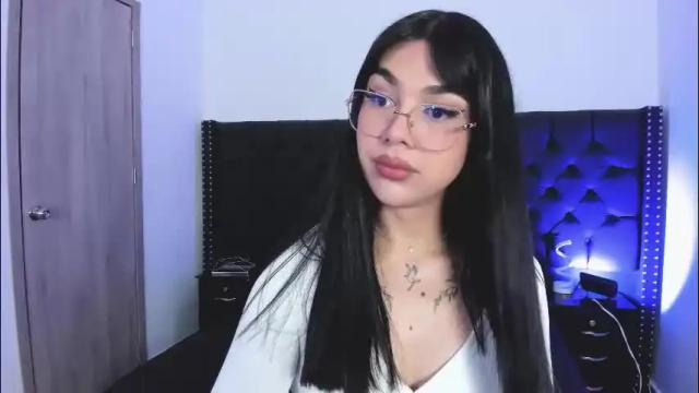 Thumbnail 1, rosecassie's Stream at Chaturbate, 1 month ago