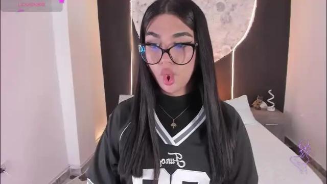 Thumbnail 1, rosecassie's Stream at Chaturbate, 1 month ago