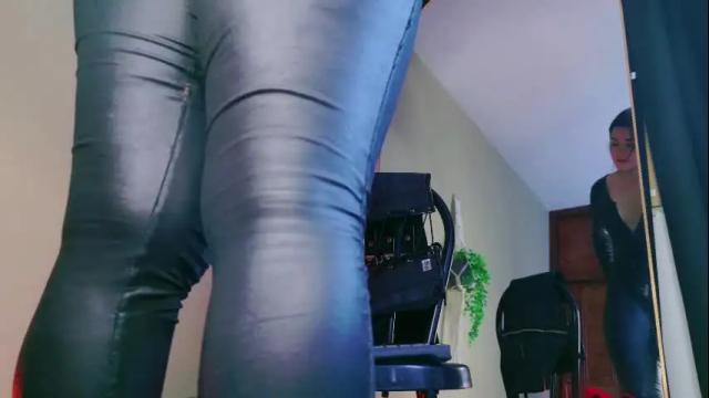 Image 2 of rosedelic Stream on Chaturbate on 16 days ago