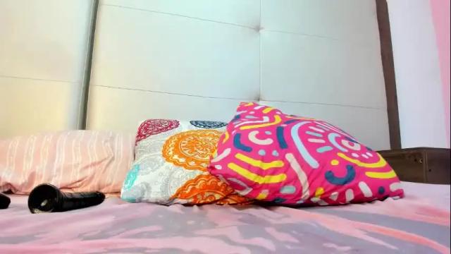 Image 12 of rosee_connor Stream on Chaturbate on 1 month ago