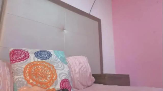 Image 12 of rosee_connor Stream on Chaturbate on 6 months ago