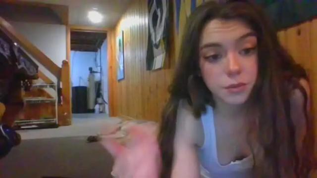 Image 7 of rosegold18 Stream on Chaturbate on 15 months ago