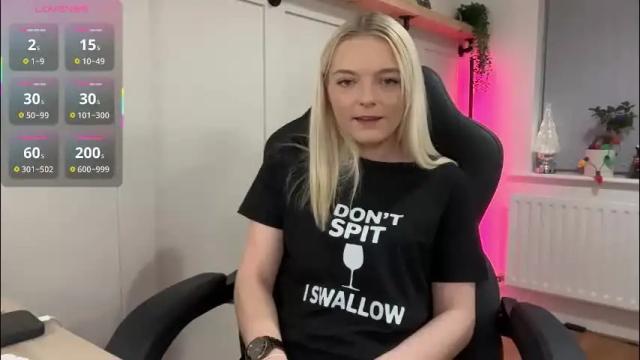 Image 3 of rosekate97 Stream on Chaturbate on 1 month ago