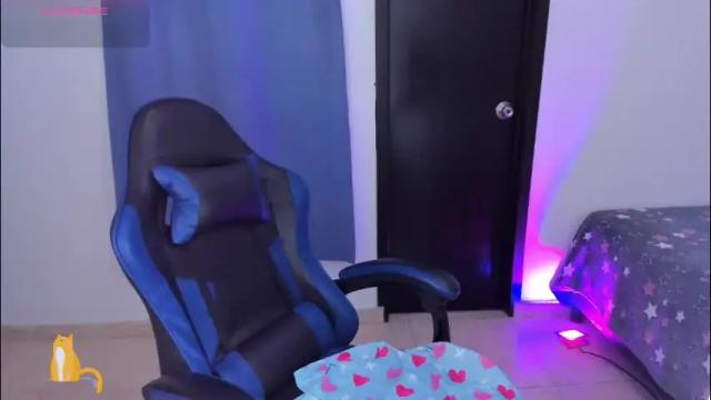 Image 11 of roseliam_ Stream on Chaturbate on 1 month ago