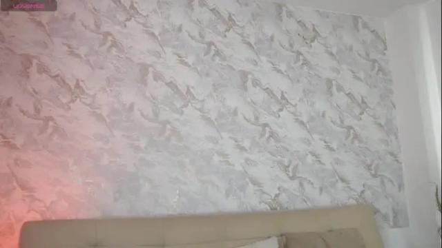 Image 3 of roselinedior Stream on Chaturbate on 1 month ago