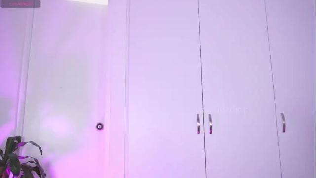 Image 10 of roselinedior Stream on Chaturbate on 7 days ago