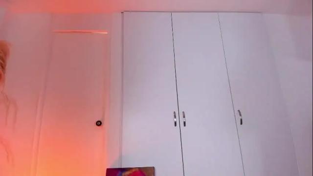 Thumbnail 1, roselinedior's Stream at Chaturbate, 1 month ago