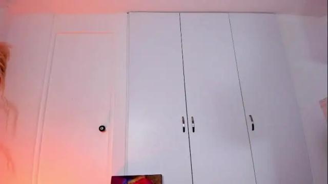 Image 8 of roselinedior Stream on Chaturbate on 1 month ago