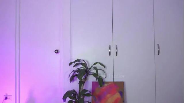 Image 12 of roselinedior Stream on Chaturbate on 23 days ago