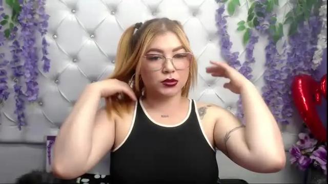 Image 7 of roselyn_arnold Stream on Chaturbate on 1 month ago