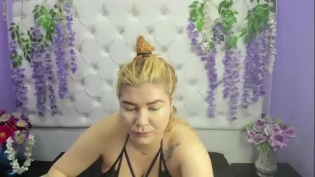 Thumbnail 1, roselyn_arnold's Stream at Chaturbate, 2 days ago