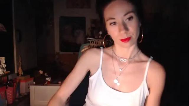 Image 11 of roselynsun Stream on Chaturbate on 3 months ago