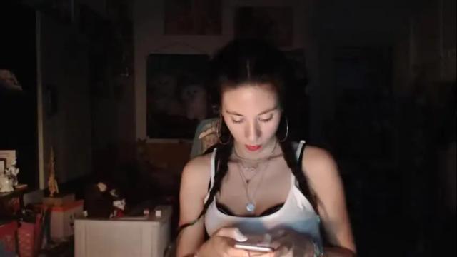 Image 3 of roselynsun Stream on Chaturbate on 3 months ago