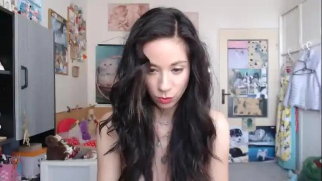 Image 6 of roselynsun Stream on Chaturbate on 3 months ago