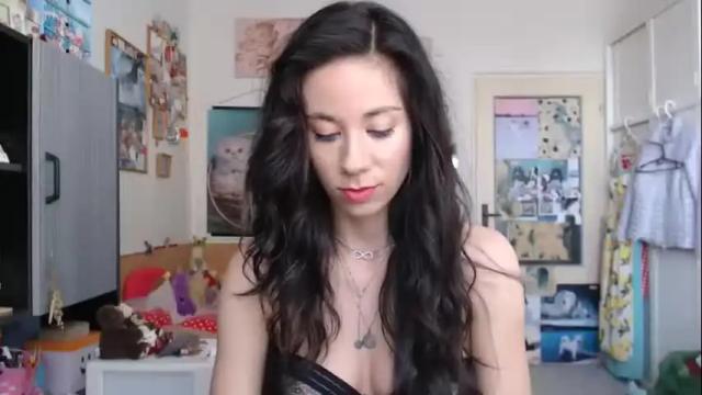 Image 7 of roselynsun Stream on Chaturbate on 3 months ago