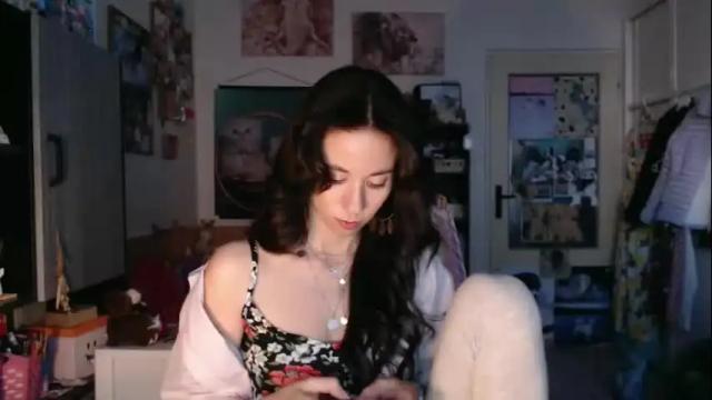 Thumbnail 1, roselynsun's Stream at Chaturbate, 2 months ago