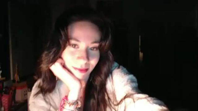 Image 2 of roselynsun Stream on Chaturbate on 2 months ago
