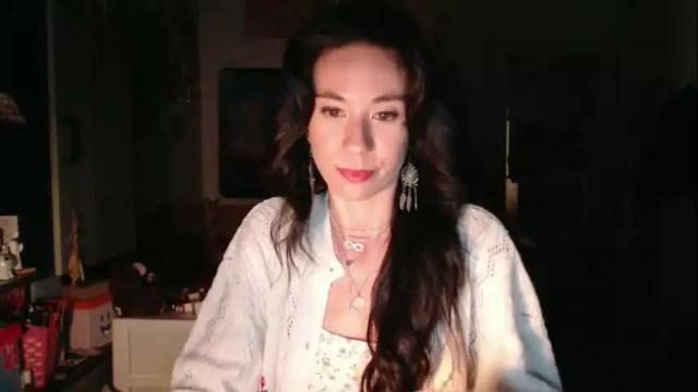 Image 6 of roselynsun Stream on Chaturbate on 2 months ago