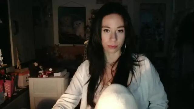 Image 8 of roselynsun Stream on Chaturbate on 2 months ago