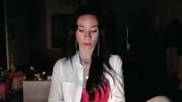 Image 11 of roselynsun Stream on Chaturbate on 1 month ago