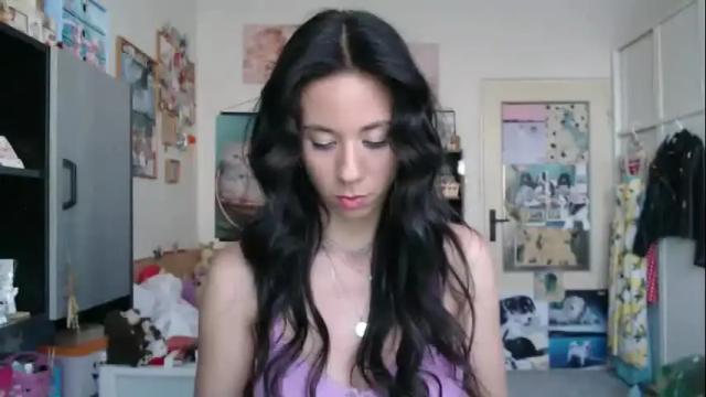 Image 2 of roselynsun Stream on Chaturbate on 1 month ago