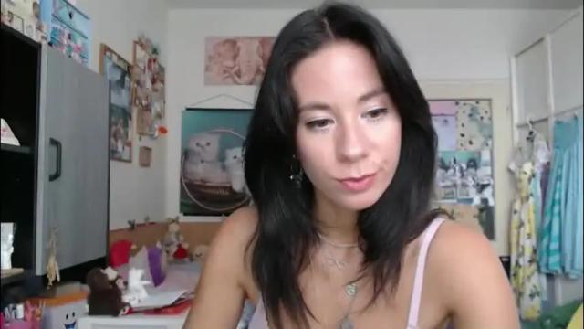 Image 8 of roselynsun Stream on Chaturbate on 3 months ago