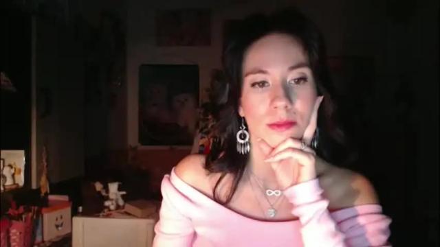 Image 11 of roselynsun Stream on Chaturbate on 1 month ago