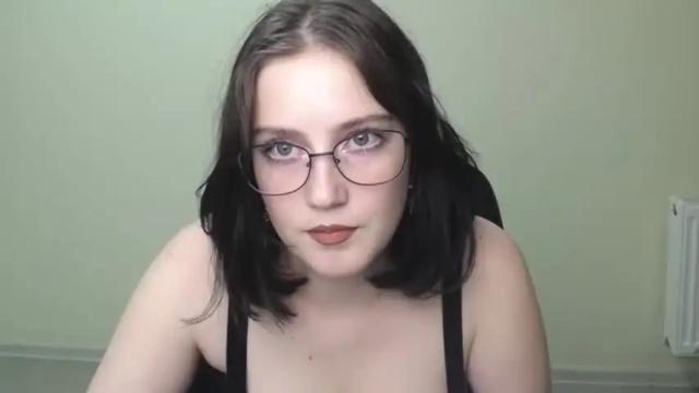 Image 3 of roseroseblack Stream on Chaturbate on 19 months ago