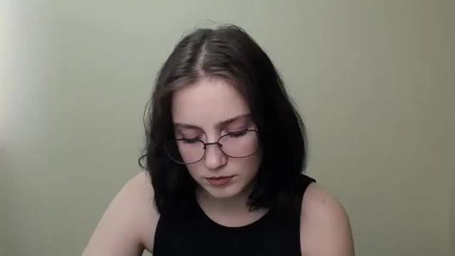 Image 6 of roseroseblack Stream on Chaturbate on 19 months ago