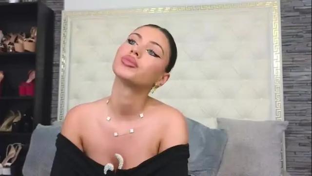 Image 6 of rosevanessa Stream on Chaturbate on 26 days ago