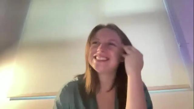 Image 2 of rosewater861 Stream on Chaturbate on 2 months ago