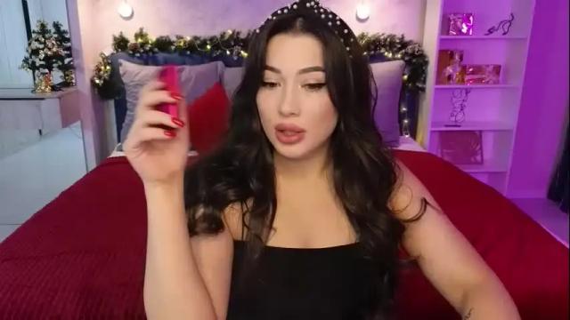Image 4 of rosewiild Stream on Chaturbate on 17 months ago